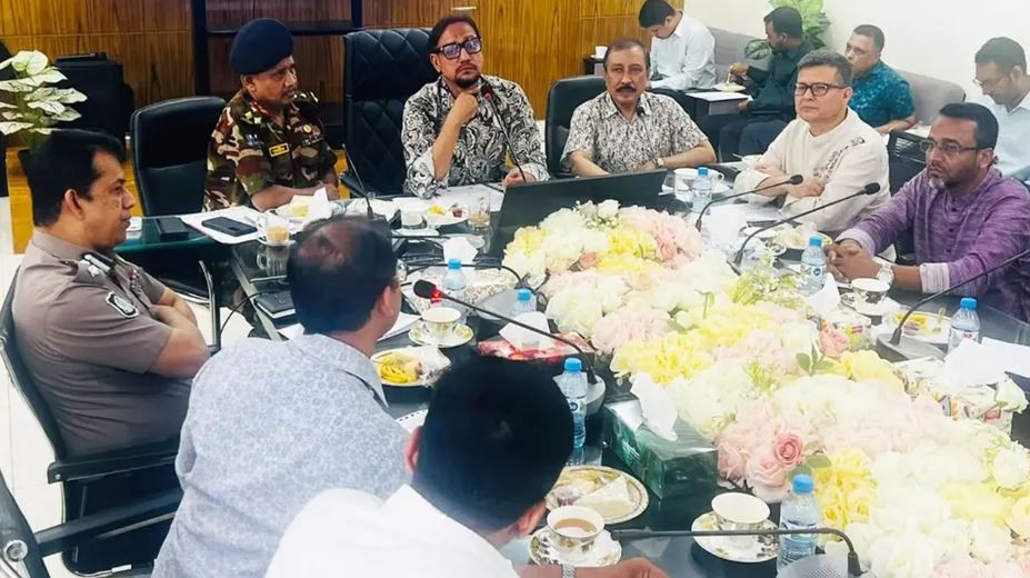 চমেক হাসপাতালে অ্যাম্বুলেন্স ভাড়া ৩০% বৃদ্ধি, বাইরের গাড়ি প্রবেশে নিষেধাজ্ঞায় সমালোচনা