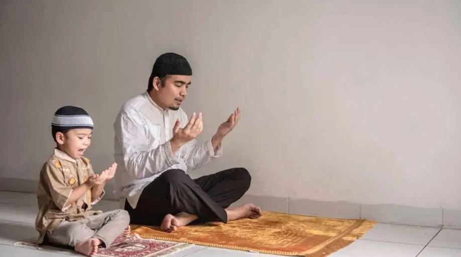 সন্তানের সুন্দর ভবিষ্যতের জন্য মা-বাবার করণীয়