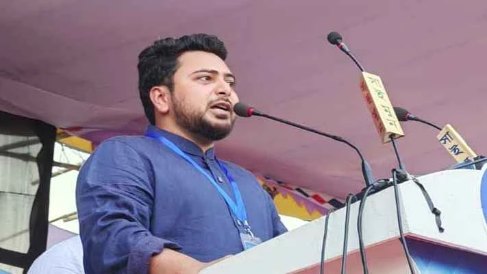 প্রধানমন্ত্রীর মুখে মধু, অন্তরে ছলনা: নাহিদ ইসলাম