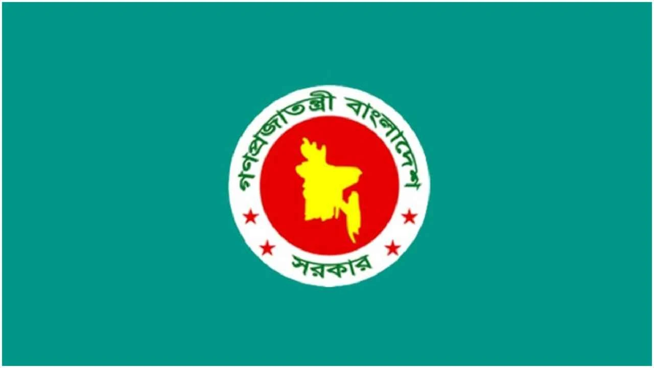 বাধ্যতামূলক অবসরে ‘রাতের ভোটের’ ৩২ ডিসি