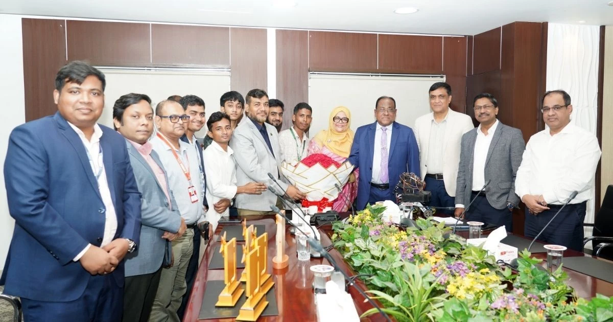 হামদর্দ বিশ্ববিদ্যালয় বাংলাদেশের রোবট ও স্টেম অলিম্পিয়াডে গৌরবোজ্জ্বল সাফল্য: প্রতিষ্ঠাতার শুভেচ্ছা